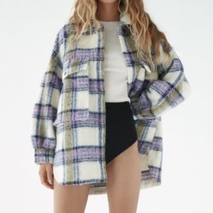 ZARA XS-S
OVERSIZED PLAID OVERSHIRT